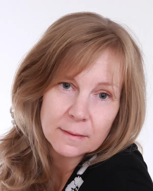 Pill Eszter portréja